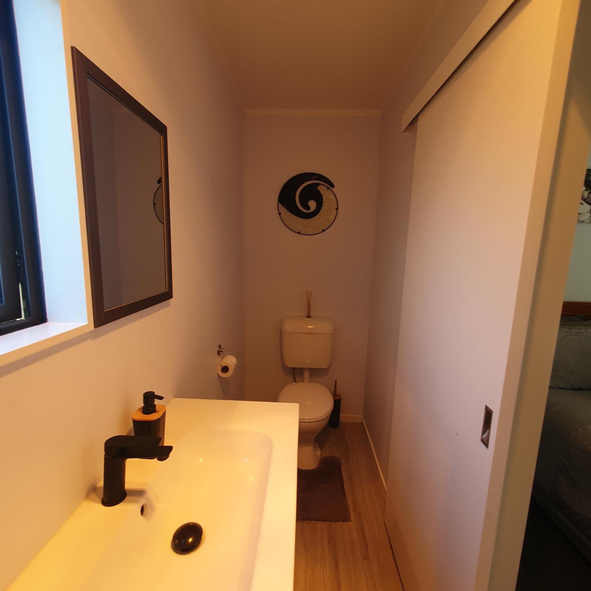 トゥランギ Moe Marie Sleep Peacefully Bed & Breakfast エクステリア 写真